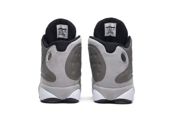 Air Jordan 13 ‘Atmosphere Grey’