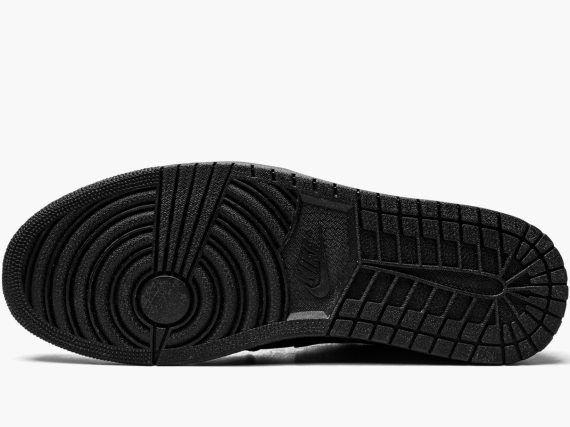 Air Jordan 1 Low Triple Black