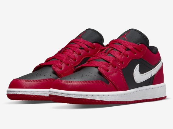 Air Jordan 1 Low GS Very Berry