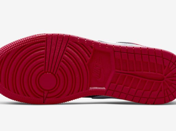Air Jordan 1 Low GS Very Berry