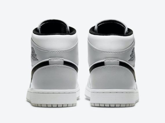Air Jordan 1 Mid Light Smoke Grey
