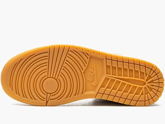 Air Jordan 1 Mid Tan Gum
