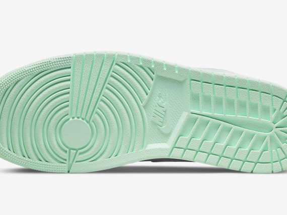 Air Jordan 1 Mid Blue Mint