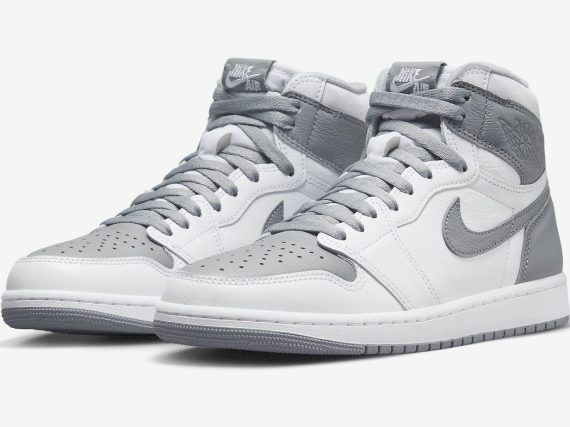 Air Jordan 1 High OG Stealth