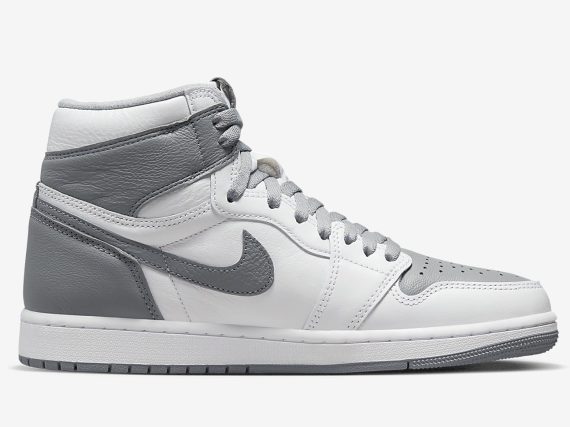 Air Jordan 1 High OG Stealth