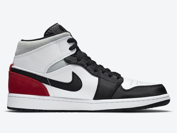Air Jordan 1 Mid SE Smoke Grey