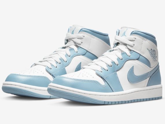 Air Jordan 1 Mid UNC