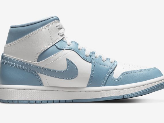 Air Jordan 1 Mid UNC