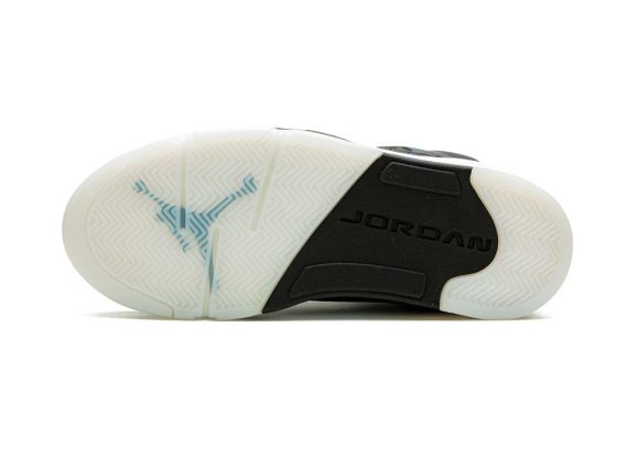 Jordan Air Jordan 5 Retro WMNS “Oil Grey”
