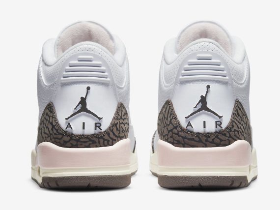 Air Jordan 3 WMNS Neapolitan