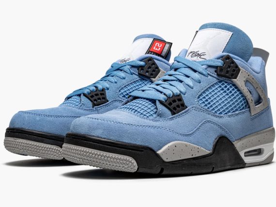 Air Jordans 4 Retro 'University Blue'