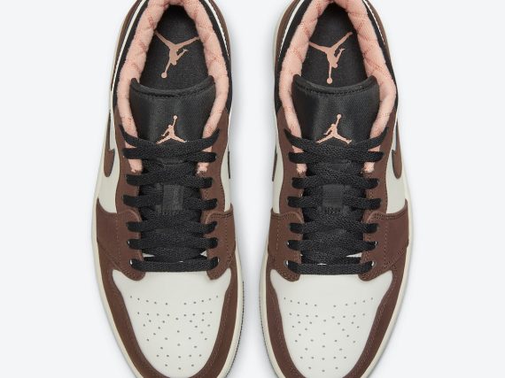 Air Jordan 1 Low Light Chocolate