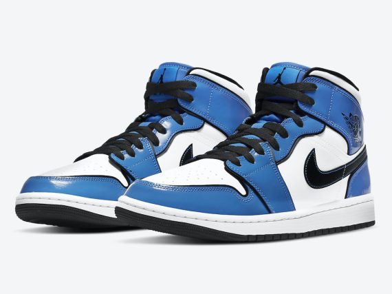 Air Jordan 1 Mid SE Signal Blue