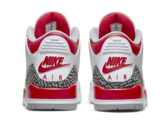 Air Jordan 3 OG Fire Red