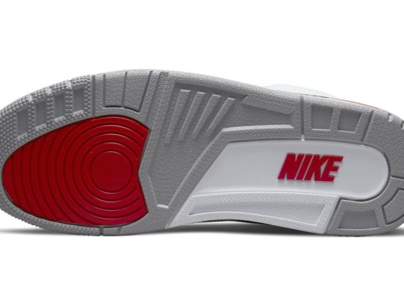Air Jordan 3 OG Fire Red