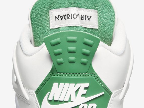 Nike SB x Air Jordan 4  Pine Green