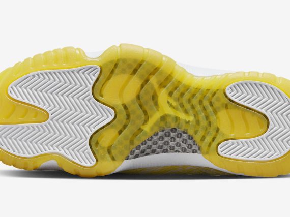 Air Jordan 11 Low WMNS Yellow Snakeskin