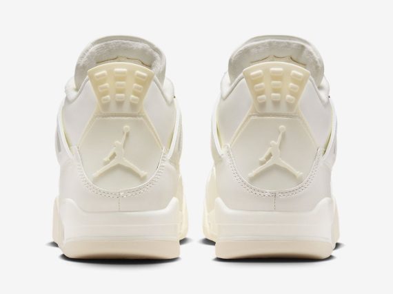 Air Jordan 4 Metallic Gold