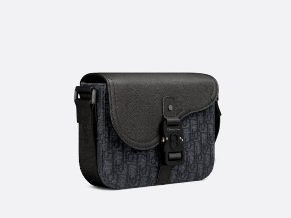 Small Saddle Messenger Bag with Flap