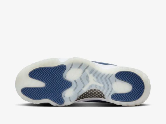 Air Jordan 11 Retro Low Diffused Blue