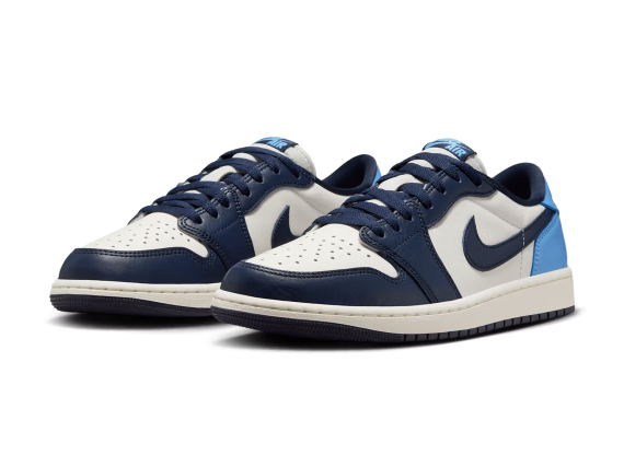 Air Jordan 1 Low OG Obsidian UNC