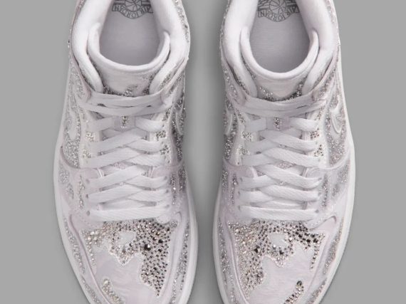 Swarovski x Air Jordan 1 High OG