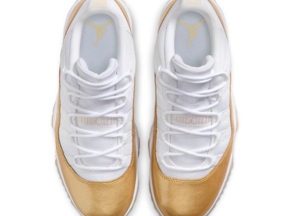 Air Jordan 11 Low Mother's Day